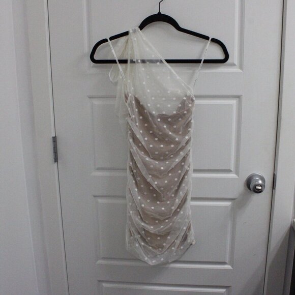 White Fox Mini Dress One Shoulder XS Nude Dots - Picture 3 of 4